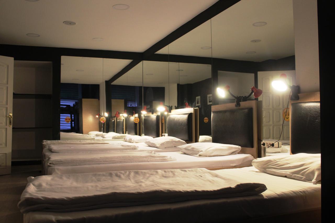 Myhostel Baku Eksteriør billede